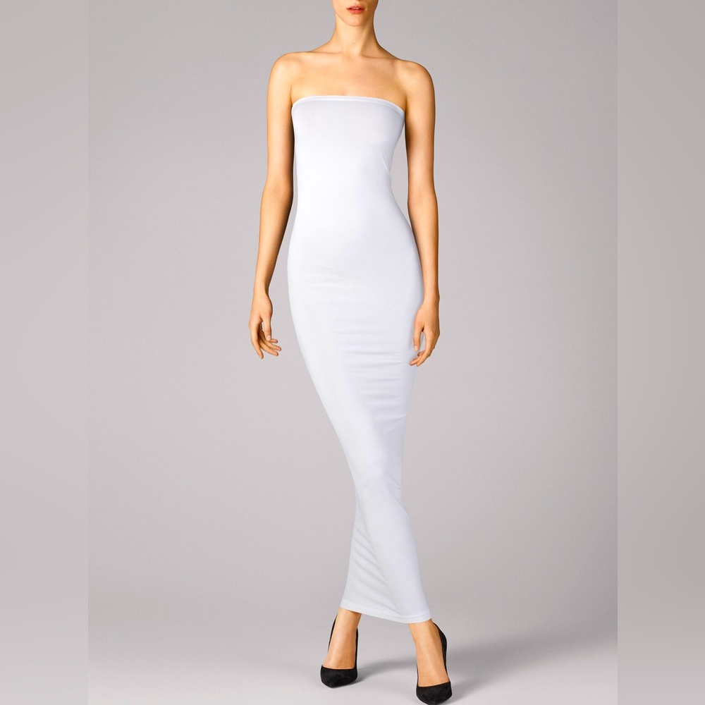 SOLD- Like New - EUC White Wolford Fatal Dress Size Small